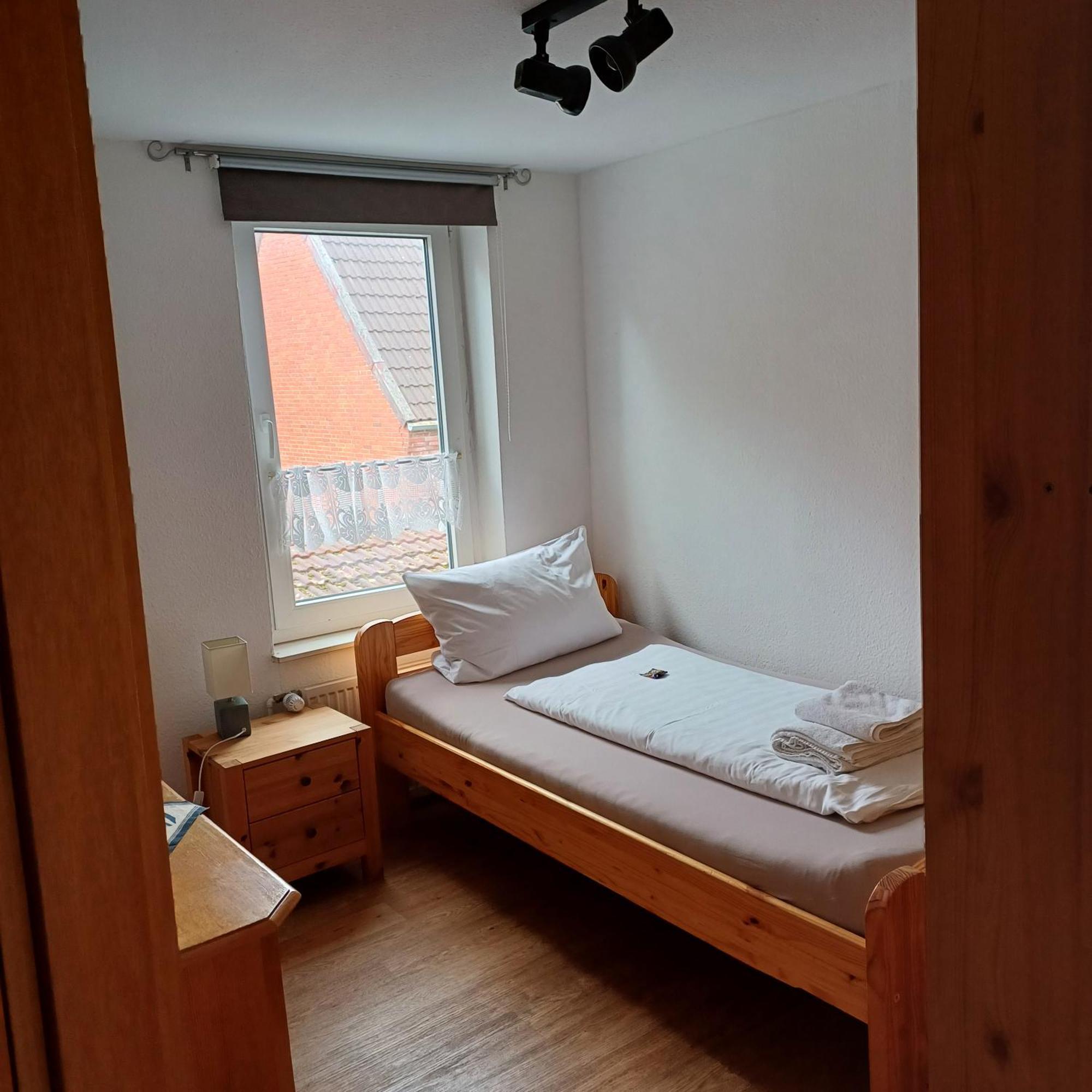 Hotel Alt-Emder Bürgerhaus Emden Exterior foto